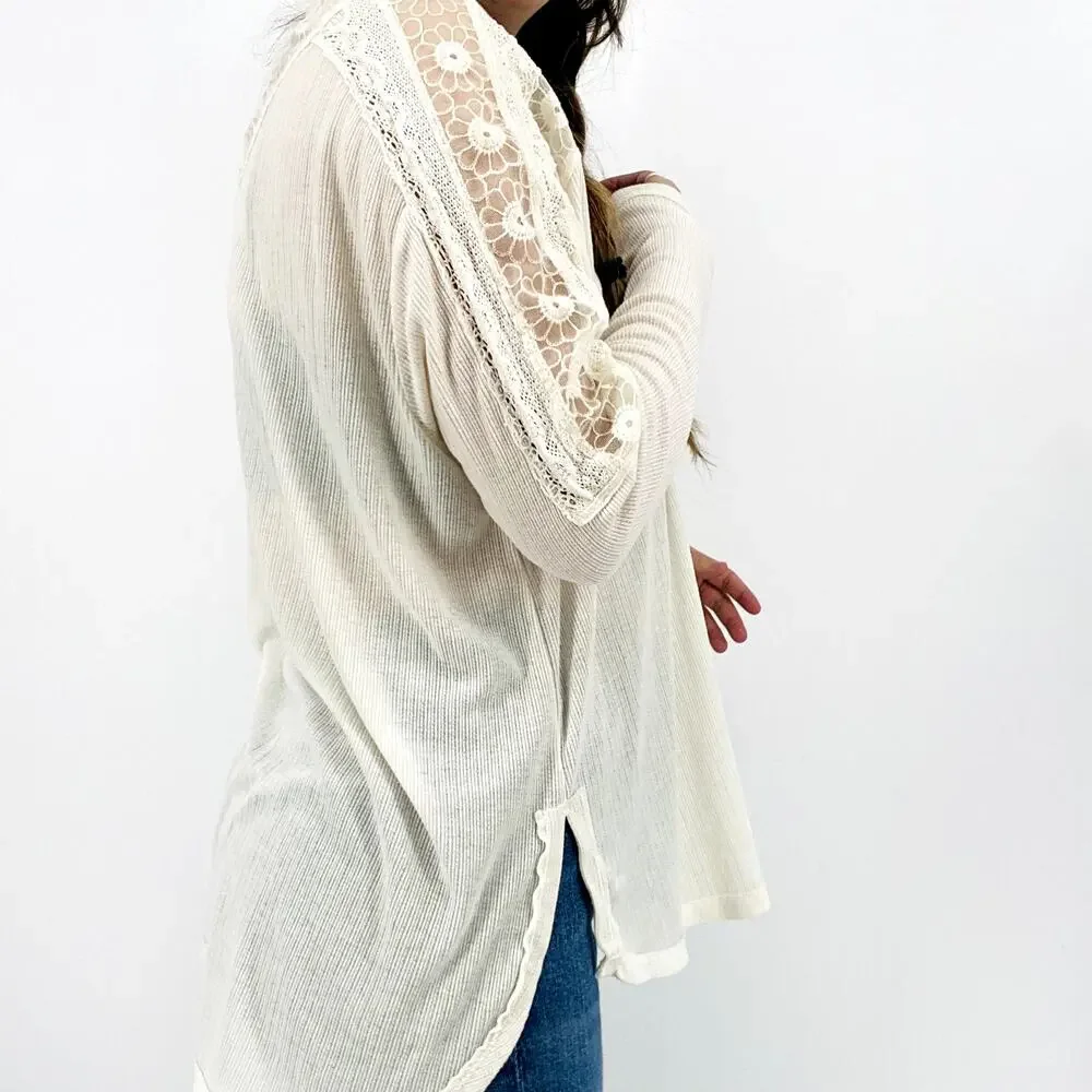 Free People White Long Sleeve V-Neck Lace long sleeve top‎